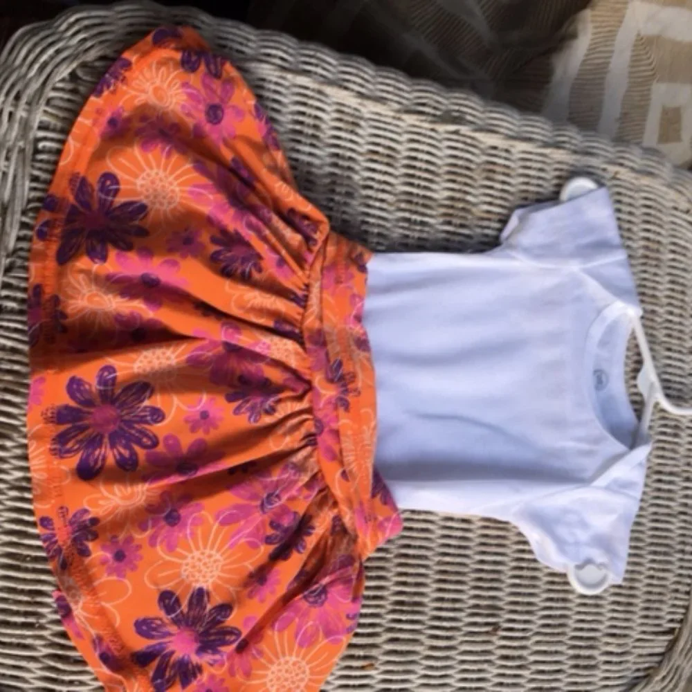 Fun,NWOT, Orange & Purple Flower skirt, with Matching Shorts Attached 6-9 mnths - Picture 2 of 4